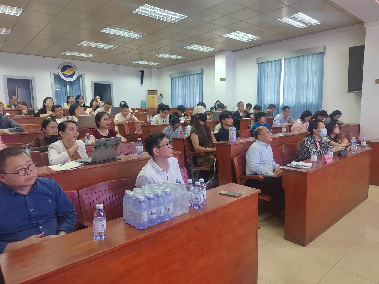 d6f45df52357f9c9b5e69dd52f8b856